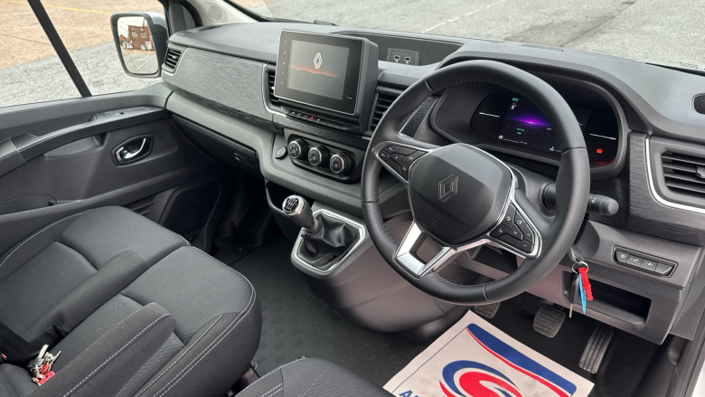 Renault Trafic Swb Diesel SL30 Blue dCi 150 Extra [Safety] Van